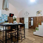 Spaccanapoli 3Min - Charming Typical Flat