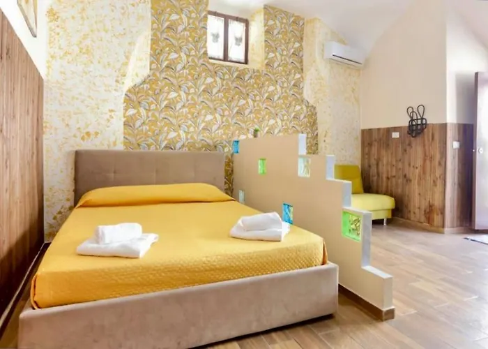 Spaccanapoli 3Min - Charming Typical Flat