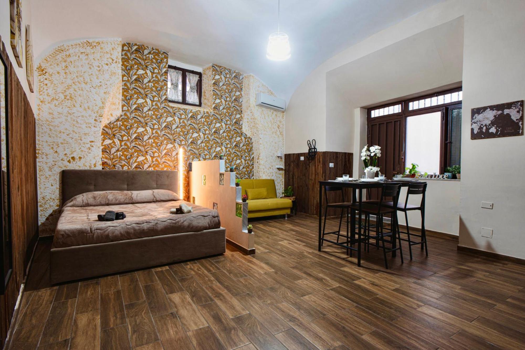 Spaccanapoli 3min - Charming Typical Flat * Napoli