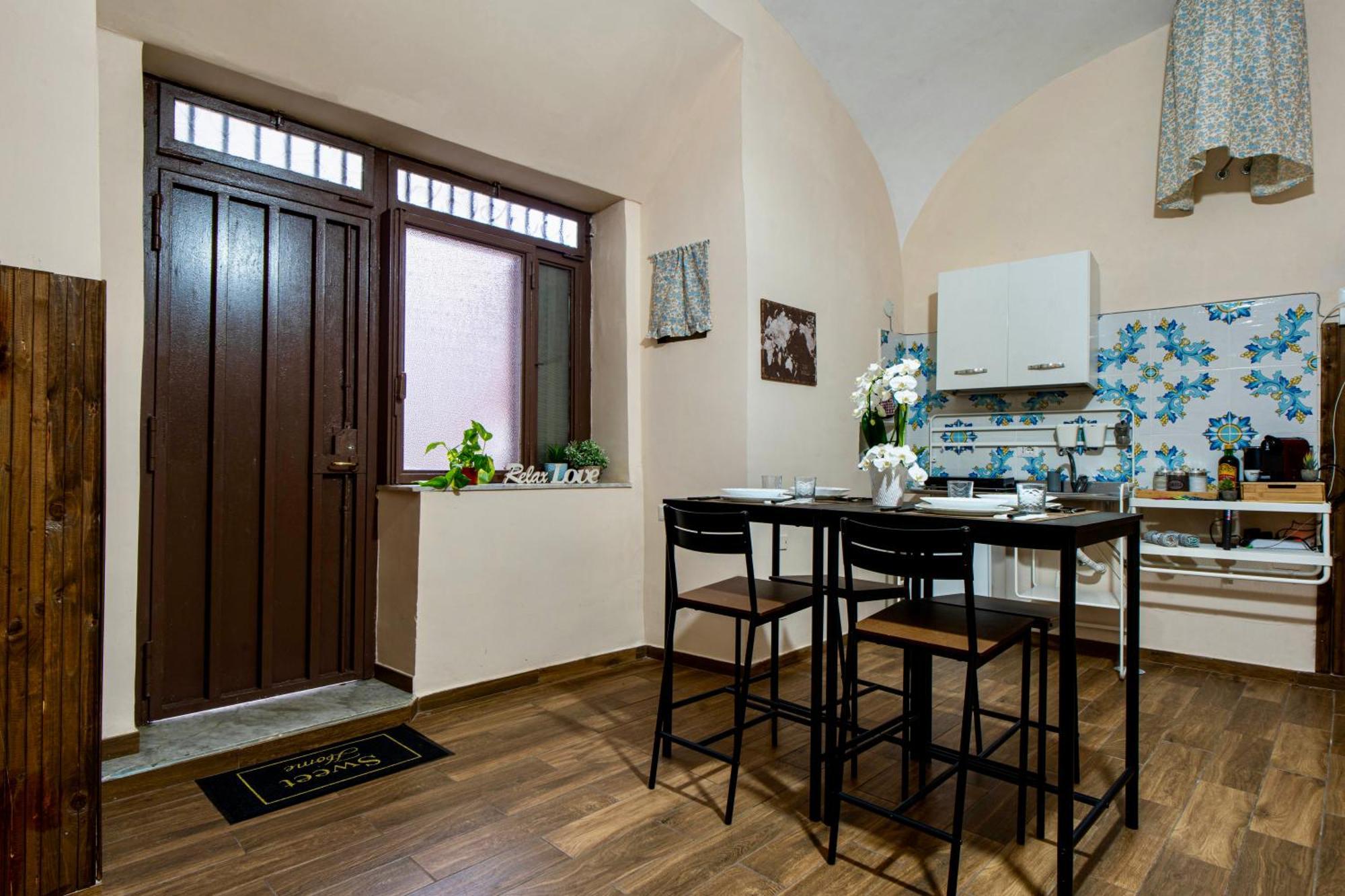Apartment Spaccanapoli 3min - Charming Typical Flat